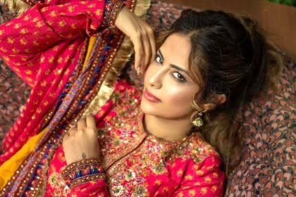 balika vadhu avika gor engagement milind chandwani colors tv pati patni aur panga