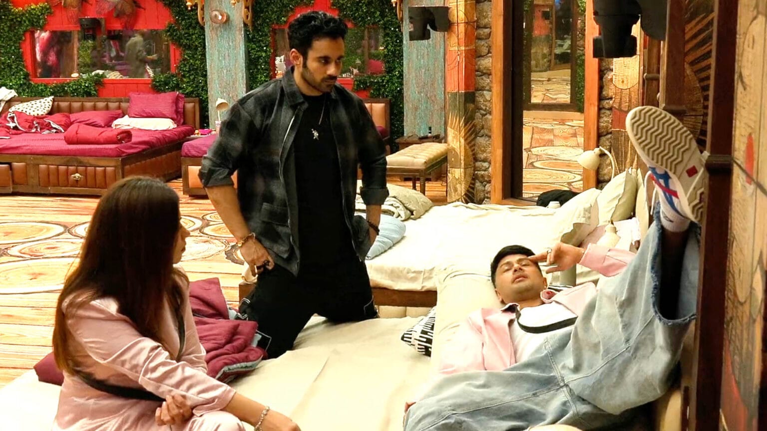 Bigg Boss 19 Nawez directly gets nominated for the week after Abhishek Bajaj helps out Nagma