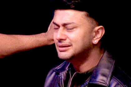 bigg boss 19 awez darbar breaks down during movie night drama